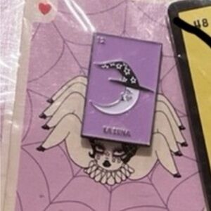 Valfre La Luna moon pin